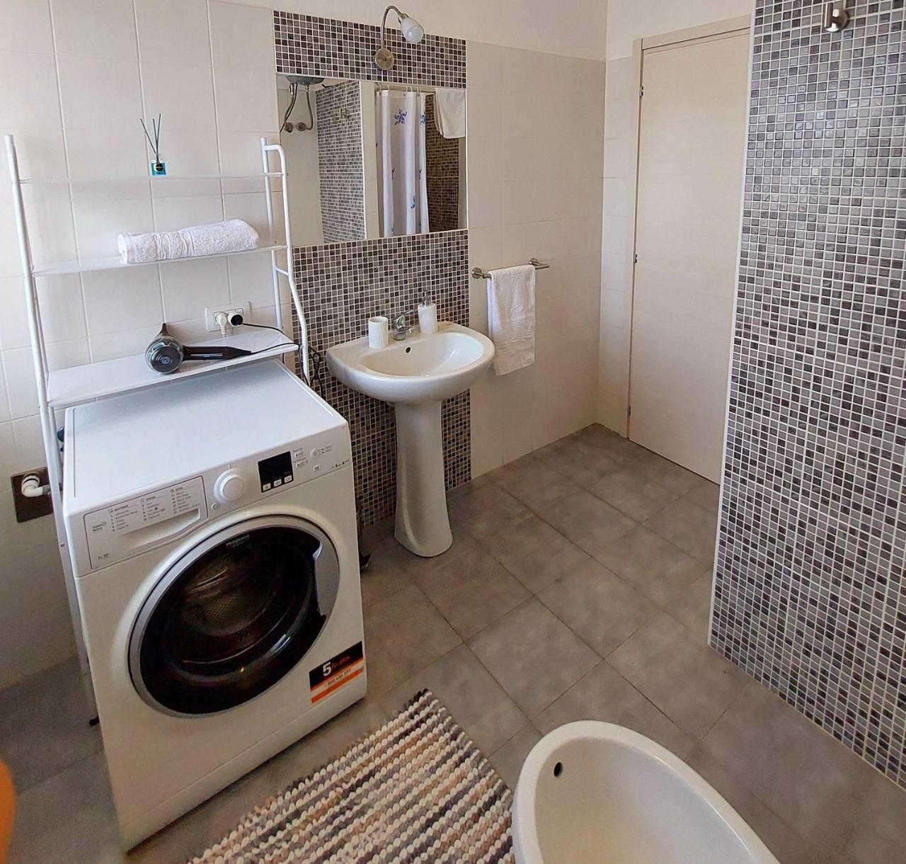 La Pintadera Sarda Appartement Carbonia Buitenkant foto